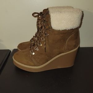 Cute wedge boots